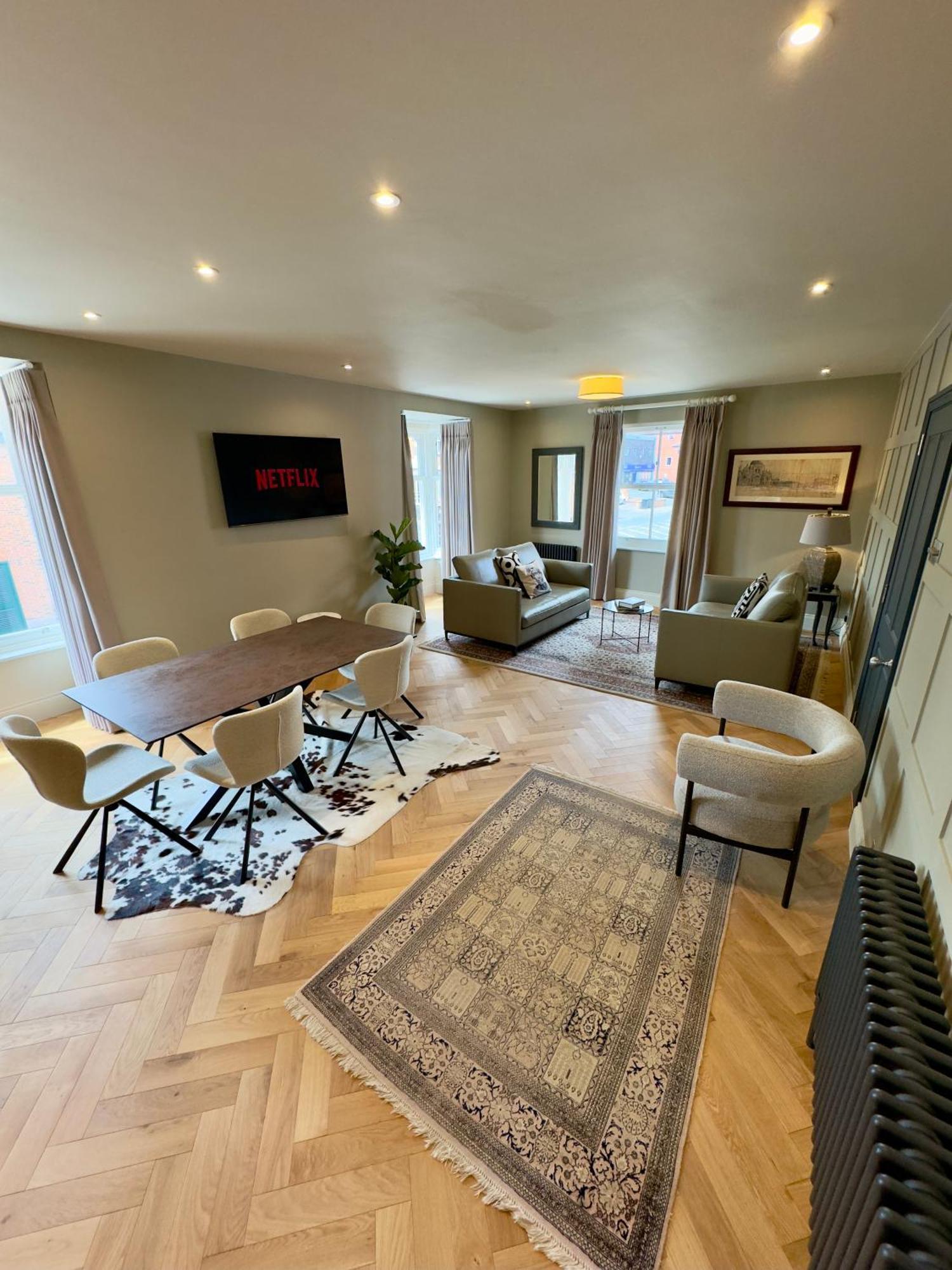 Romeo'S Arch High End Luxury In Centre Of Stratford With Parking Apartment Exterior photo